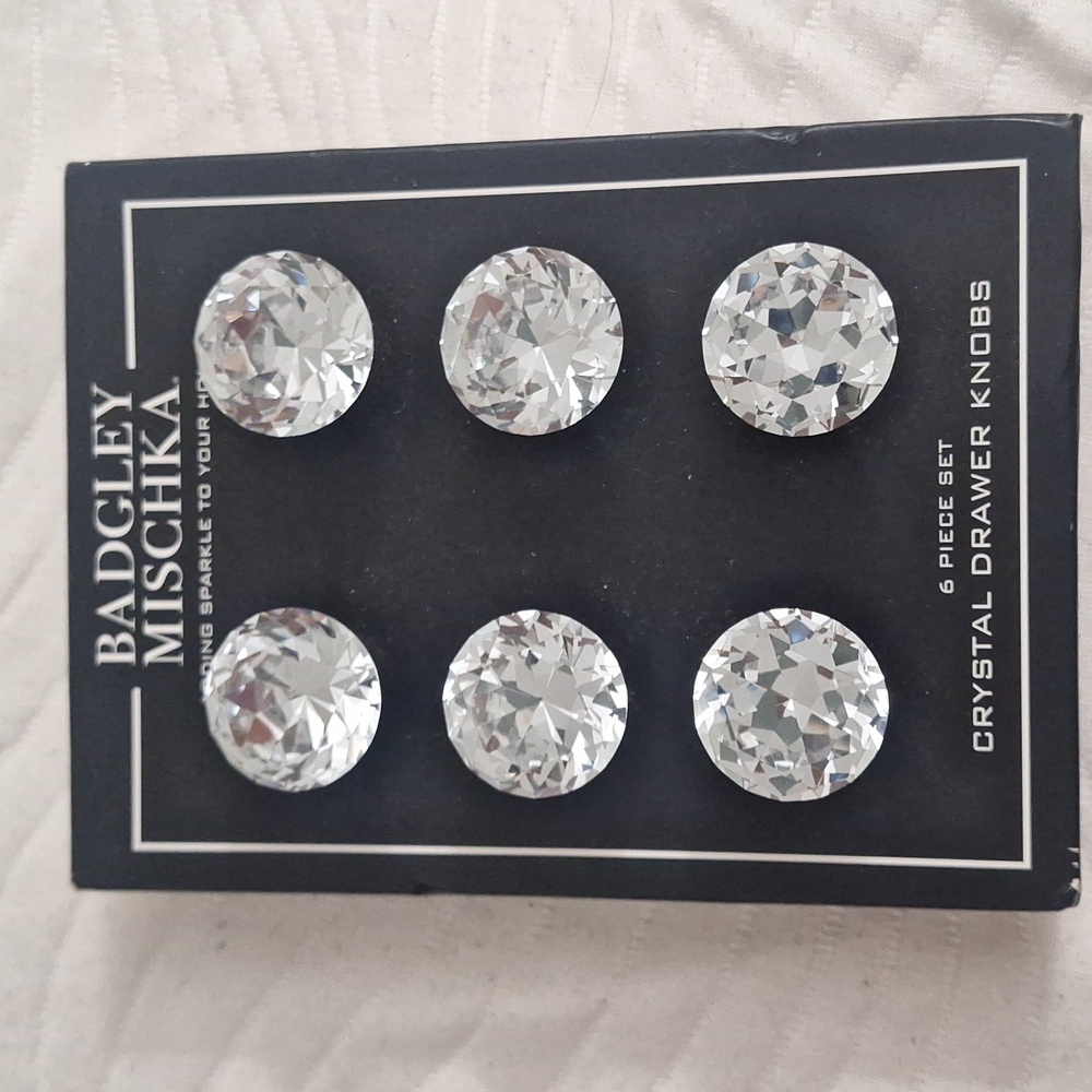 Badgley Mischka Crystal Drawer Knobs 6 pc.